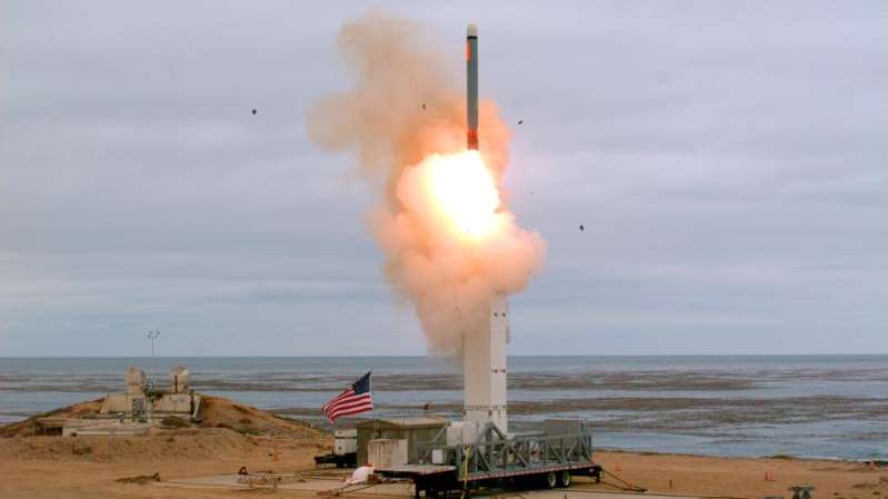 EU prueba misil tras romper acuerdo nuclear con Rusia