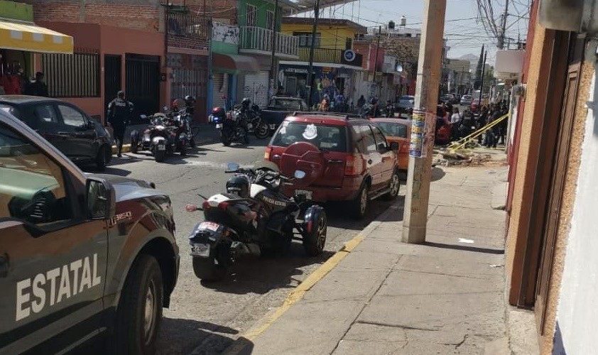 La asaltan a las afueras de su casa tras retirar 50 mil pesos en Aguascalientes